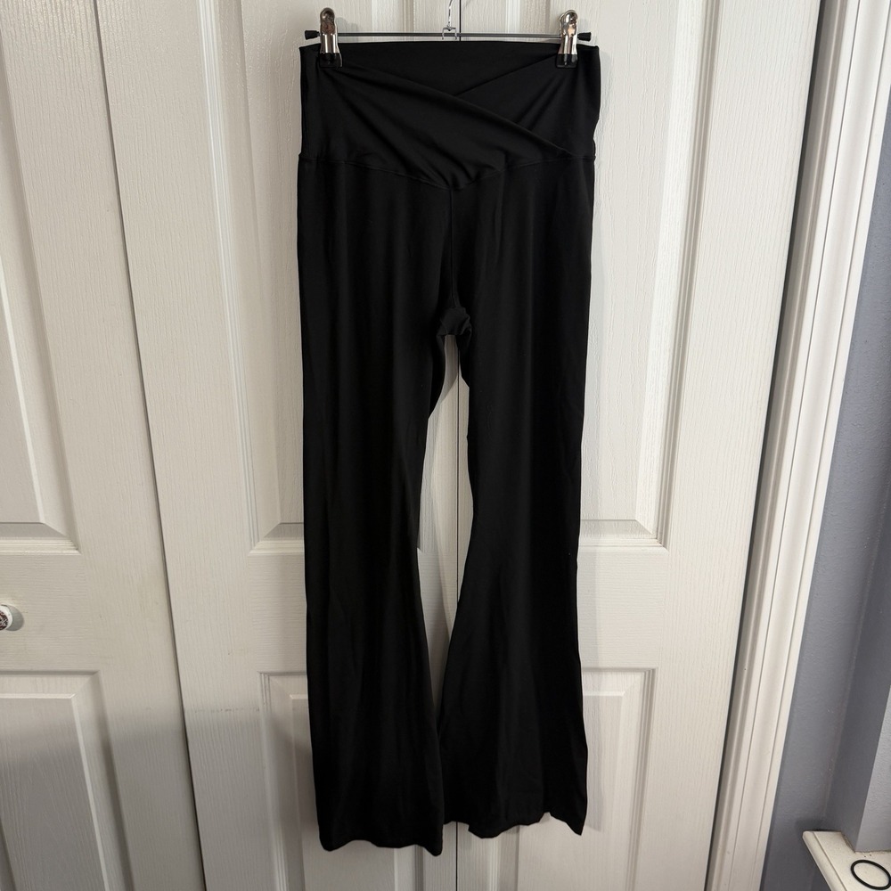 Love Wish Black Crossover Waistband Flare Leggings Women's Size Medium Active